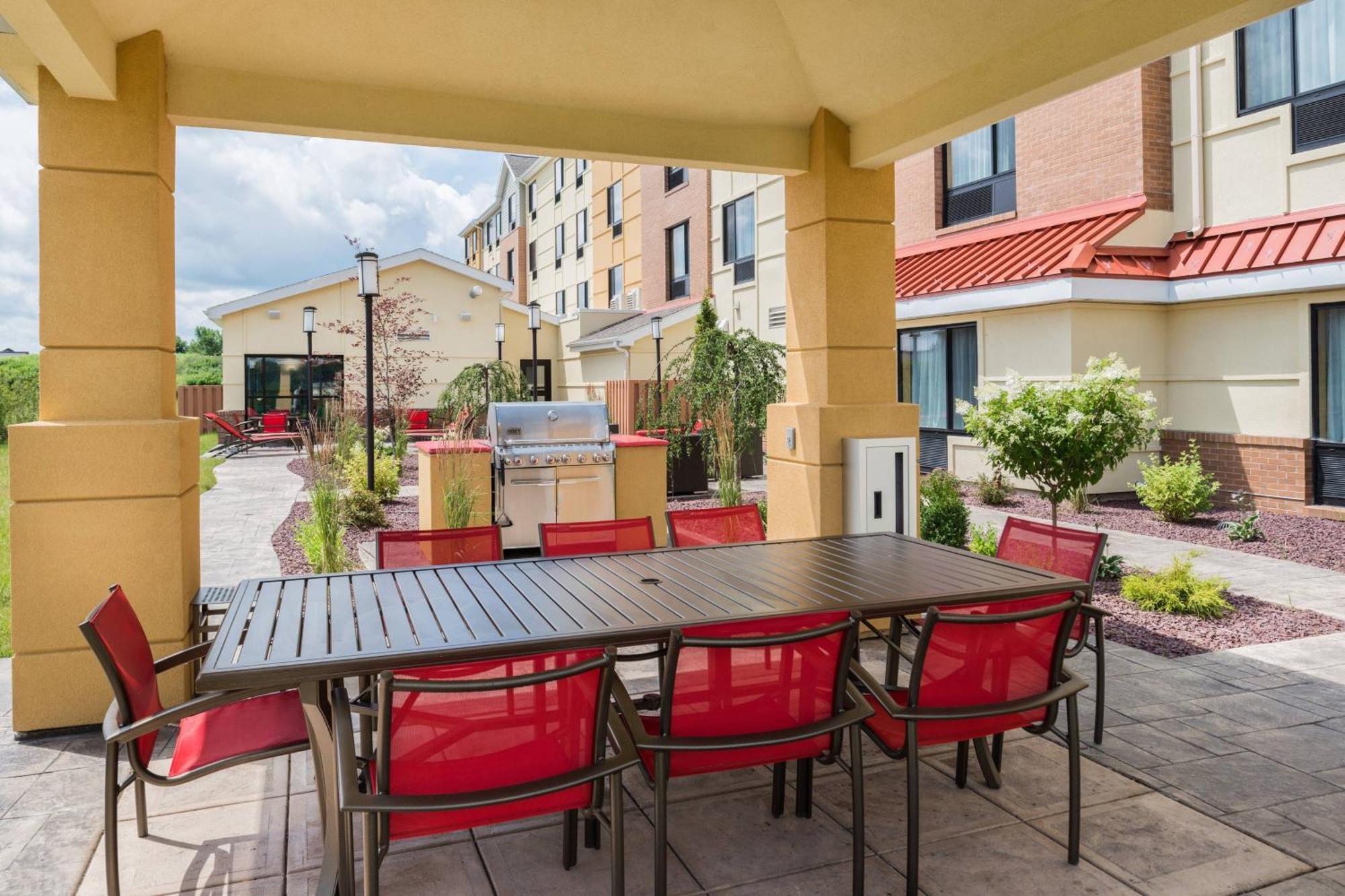 Towneplace Suites By Marriott New Hartford Ngoại thất bức ảnh
